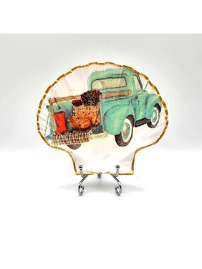Decoupage Scalloped shell Truck with flowers